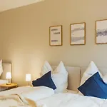 Hygge Homes - 'lilla Lycka'