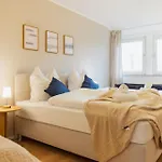 Hygge Homes - 'lilla Lycka' *