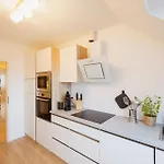 Hygge Homes - 'lilla Lycka' *